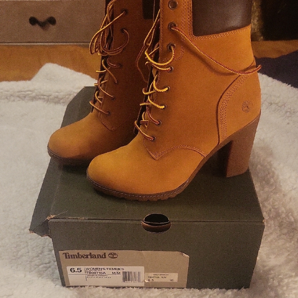 Timberland Women's Tan Heeled Boots